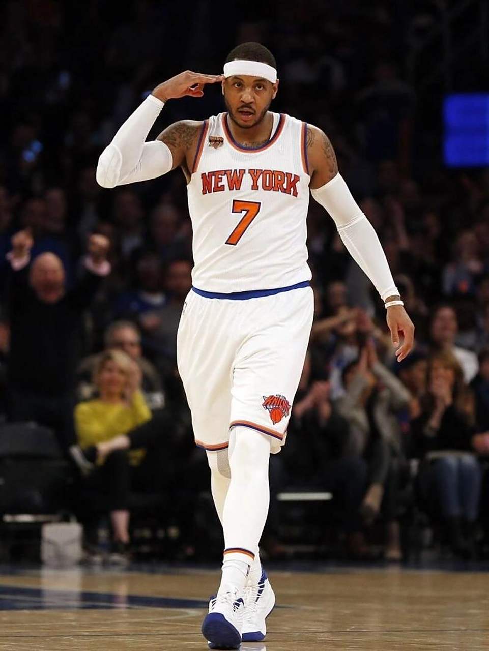 特罗萨德自 特罗萨德自