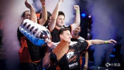 中在少数几 中在少数几